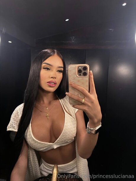 Alaston vuotanut OnlyFans-kuva Princesslucianaa