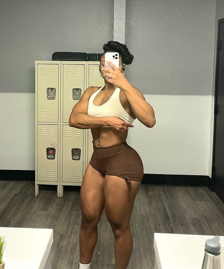 Aaaaayevuh  nude leaked OnlyFans photo