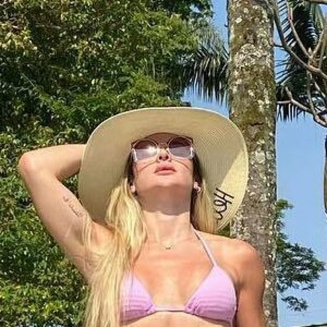 Mirella Santos OnlyFans