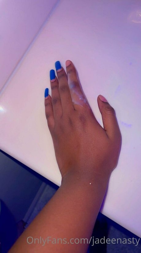 Nahá fotka uniklých OnlyFans od Jadeenasty