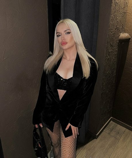 Sinfulmonrovip OnlyFans泄露裸照