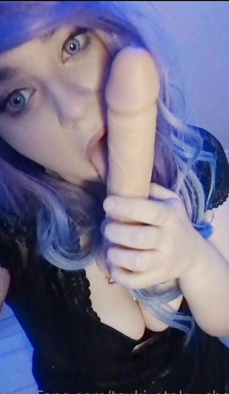 Naken läckt OnlyFans-bild av Tsukiotakuchan