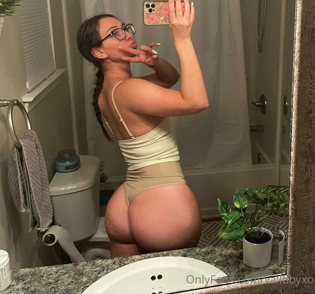 Vallbbyxo  nude leaked OnlyFans photo