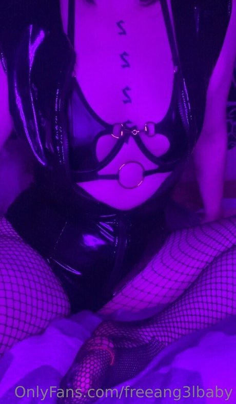 Freeang3lbaby  nude leaked OnlyFans photo
