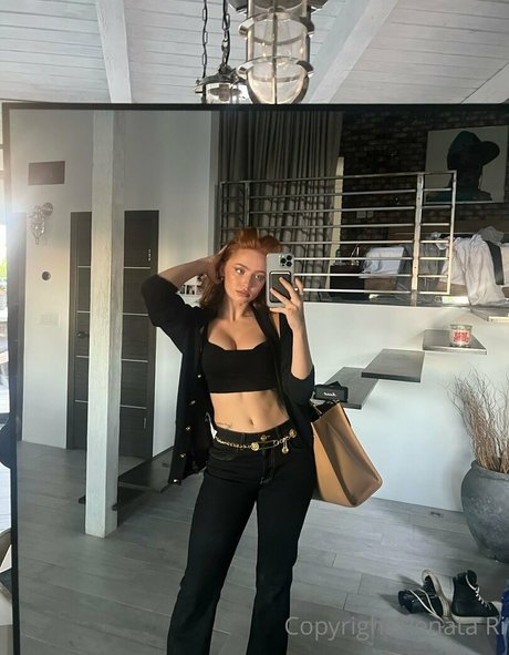 Renata Ri