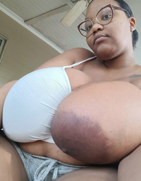 Nahá fotka uniklých OnlyFans od Shamefullyskilled