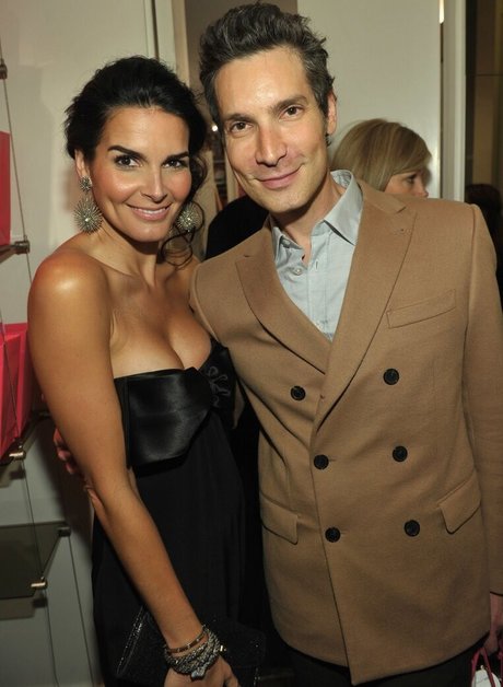 Angie Harmon OnlyFans 유출 누드 사진