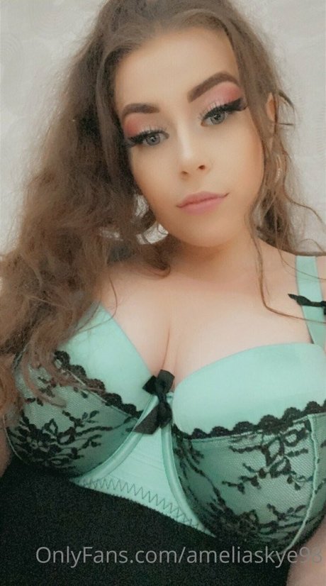 Nøgent lækket OnlyFans-billede af Ameliaskye98