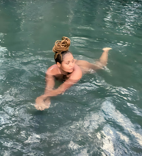 Gaby Amarantos