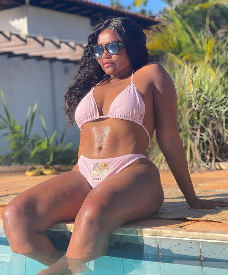 Nahá fotka uniklých OnlyFans od Gaby Amarantos