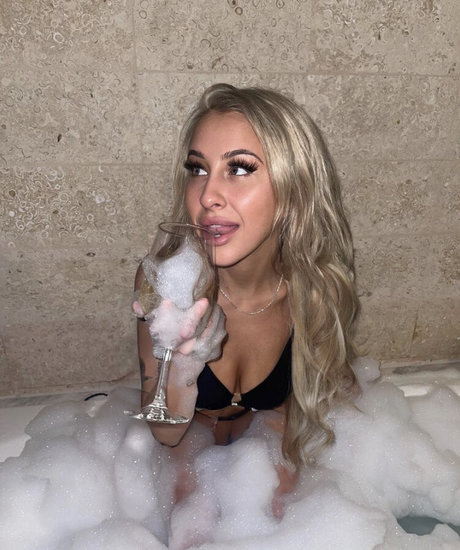 Naken lekkede OnlyFans-bilde av Allieesaur