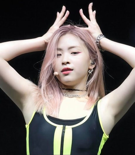 WomenK-pop