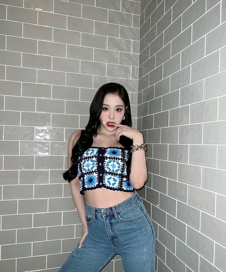 WomenK-pop