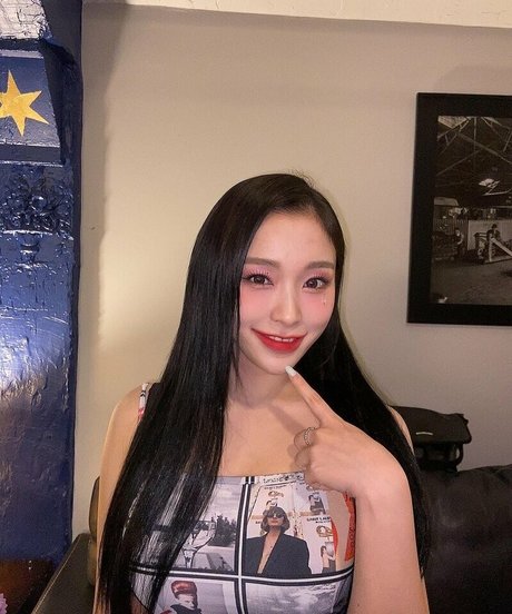 Foto di nudo di fuga di OnlyFans di Womenkpop