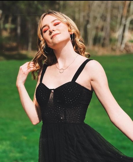 Nahá fotka uniklých OnlyFans od Audra Miller