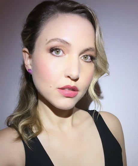 Foto desnuda filtrada de OnlyFans de Taylor Tomlinson