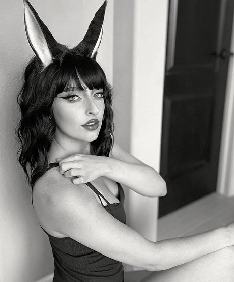 Naken lekkede OnlyFans-bilde av Superfanabela