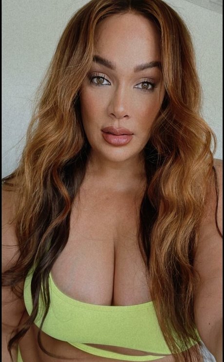 Nia Jax