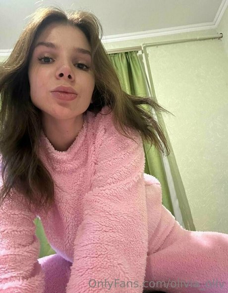 Naken lekkede OnlyFans-bilde av Adelleda