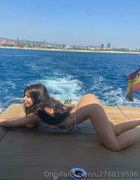 Nahá fotka uniklých OnlyFans od Adelleda