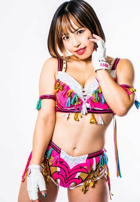 Mina Shirakawa