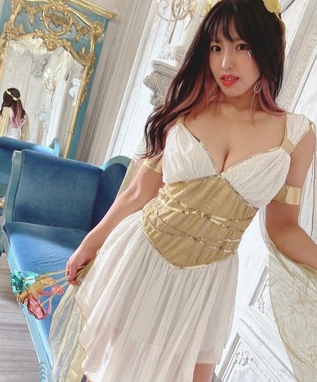 Mina Shirakawa