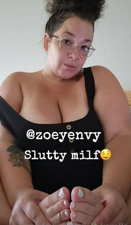 Nahá fotka uniklých OnlyFans od Kittikarella