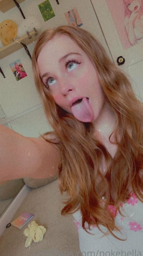 Nahá fotka uniklých OnlyFans od Pokebella