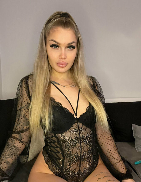 Foto nua vazada do OnlyFans de Lizu20