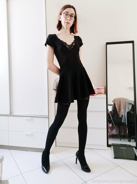 Nahá fotka uniklých OnlyFans od Jenissenj