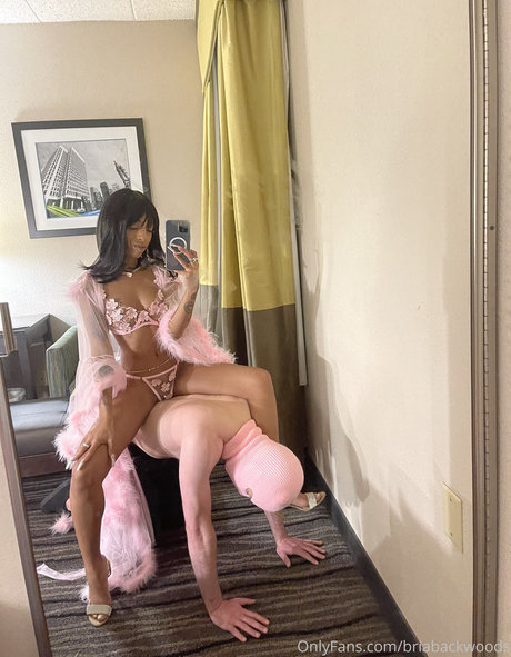 Nahá fotka uniklých OnlyFans od Briabackwoods