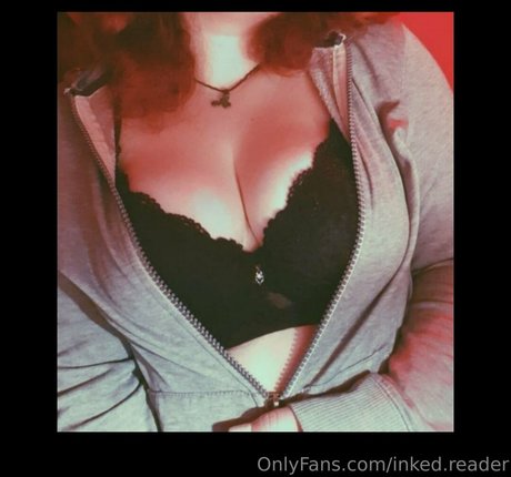 Nacktes geleaktes OnlyFans-Foto von Inkedreader