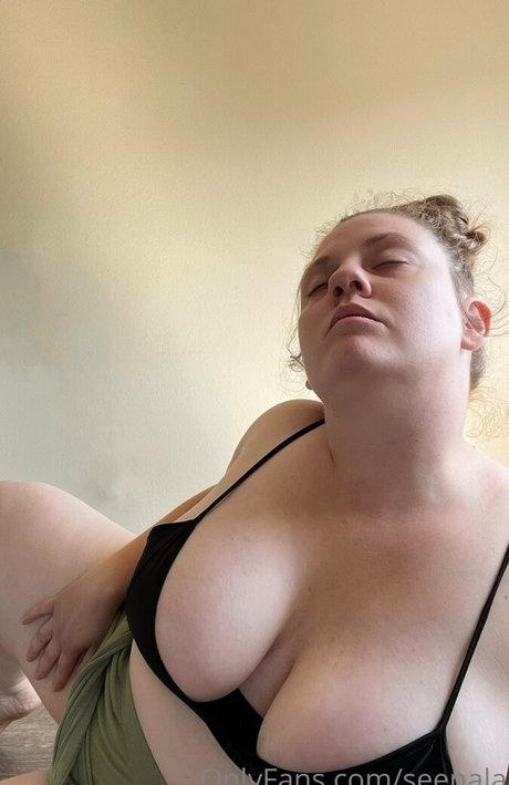 Nahá fotka uniklých OnlyFans od Seenala