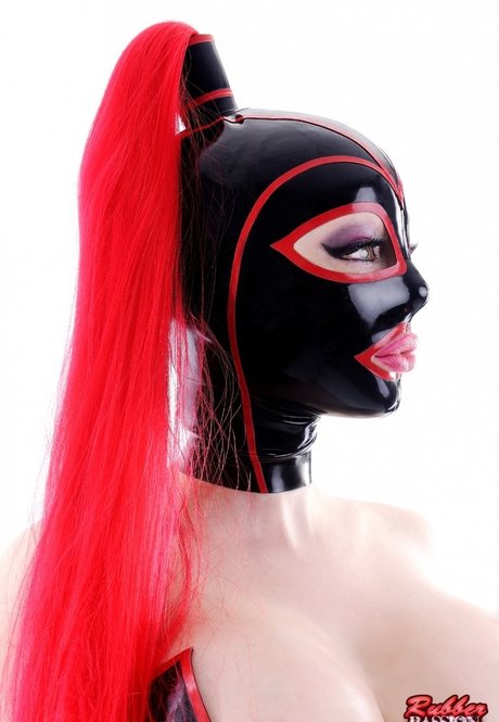 Alaston vuotanut OnlyFans-kuva Latex Lucy