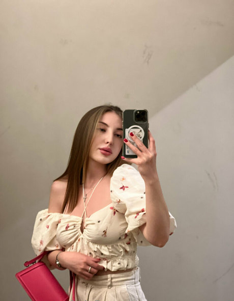 Vanessaroom8