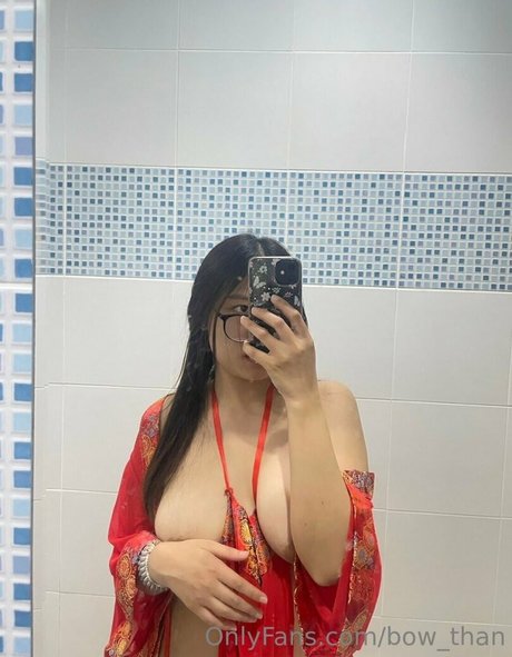 Nahá fotka uniklých OnlyFans od Thanyananbow