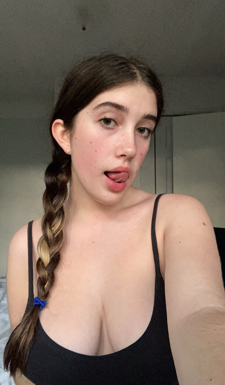 Itsmollyyyrose_again