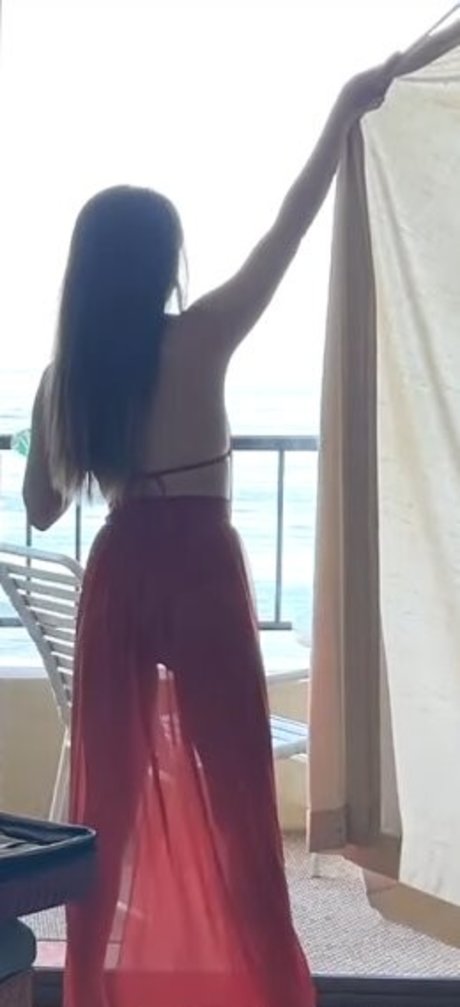 Naken lekkede OnlyFans-bilde av Bubblicorn