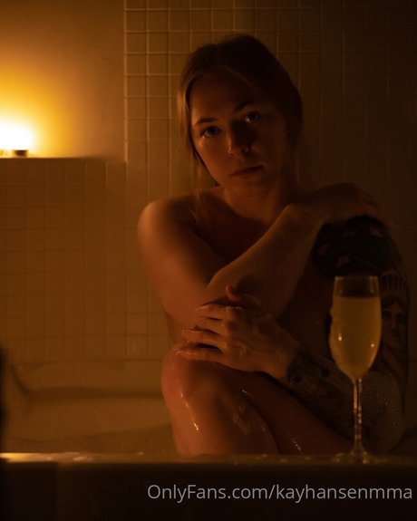 Naken lekkede OnlyFans-bilde av Kay Hansen
