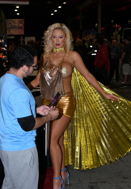 Nicolette Shea