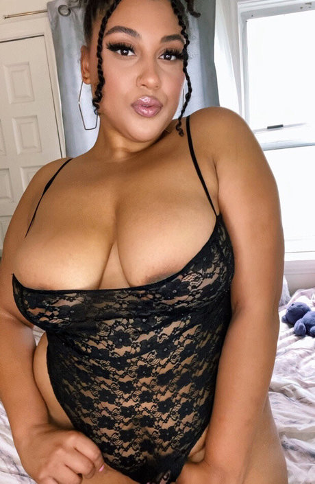Chantelles Kitchen OnlyFansリークヌード写真
