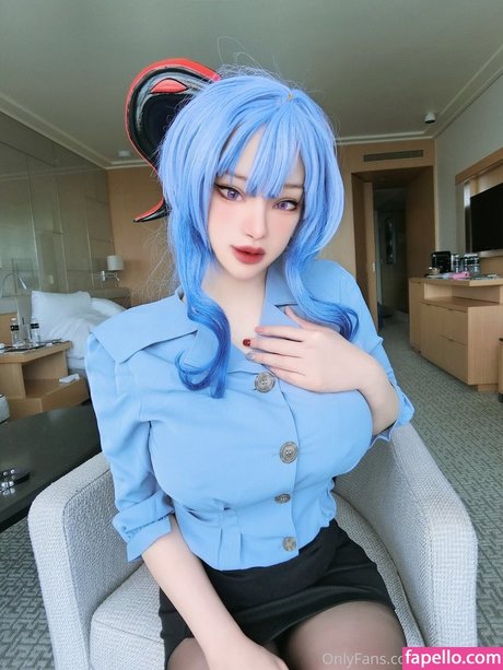 Yuno_cos
