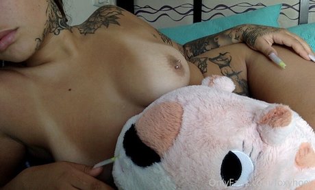 Naken lekkede OnlyFans-bilde av Foxyhoex