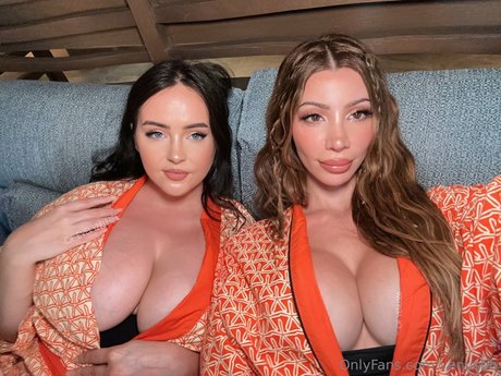 Nahá fotka uniklých OnlyFans od Venusbb