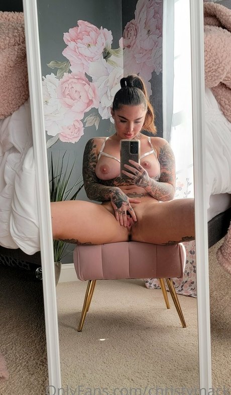 Nahá fotka uniklých OnlyFans od Christy Mack