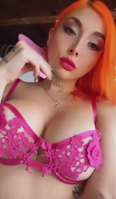Nahá fotka uniklých OnlyFans od Tania Gattas