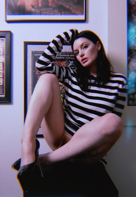 Nacktes geleaktes OnlyFans-Foto von Alissa Noir