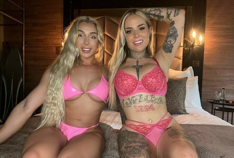 Naken läckt OnlyFans-bild av Kiera Jaston