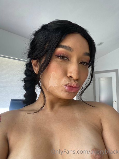 Nagie wyciekłe zdjęcie OnlyFans od Avery Black