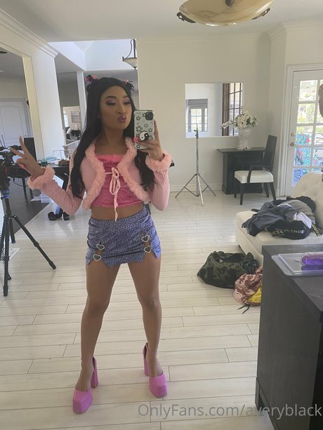 Avery Black